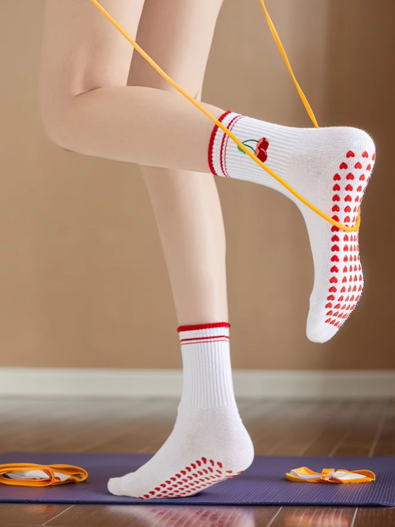 1 Pasang Kaus Kaki Yoga Profes - Pilates & Yoga Vertebrasana ulasan dan harga