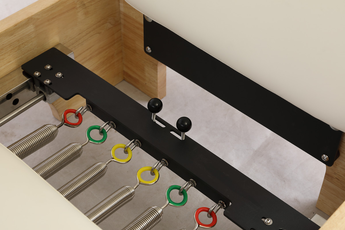 Reformer Pilates Kayu Oak dan  - Pilates Yoga Certification ulasan dan harga